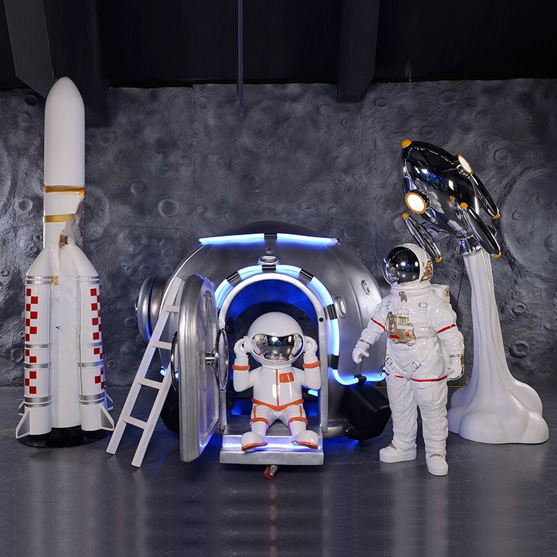 Luminous astronaut astronaut s - Gardening Tools Sketch ulasan dan harga