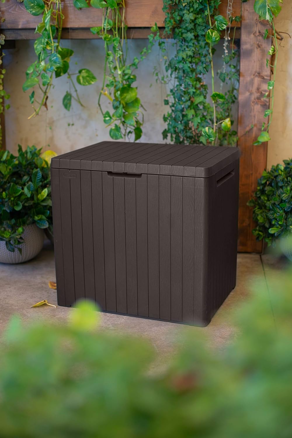 Keter City Outdoor Storage Box - Gardening Tools Images ulasan dan harga